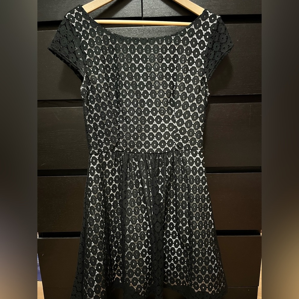 Black/White Dress